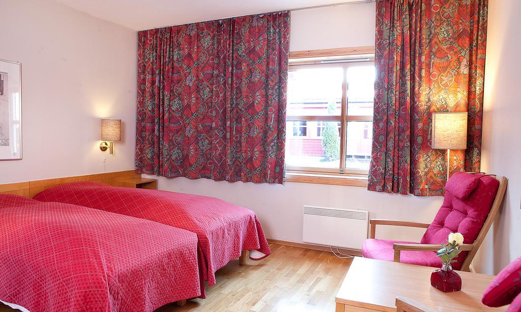 Verdal Hotell Verdalsora Bagian luar foto