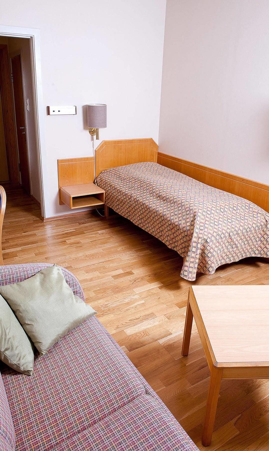 Verdal Hotell Verdalsora Bagian luar foto